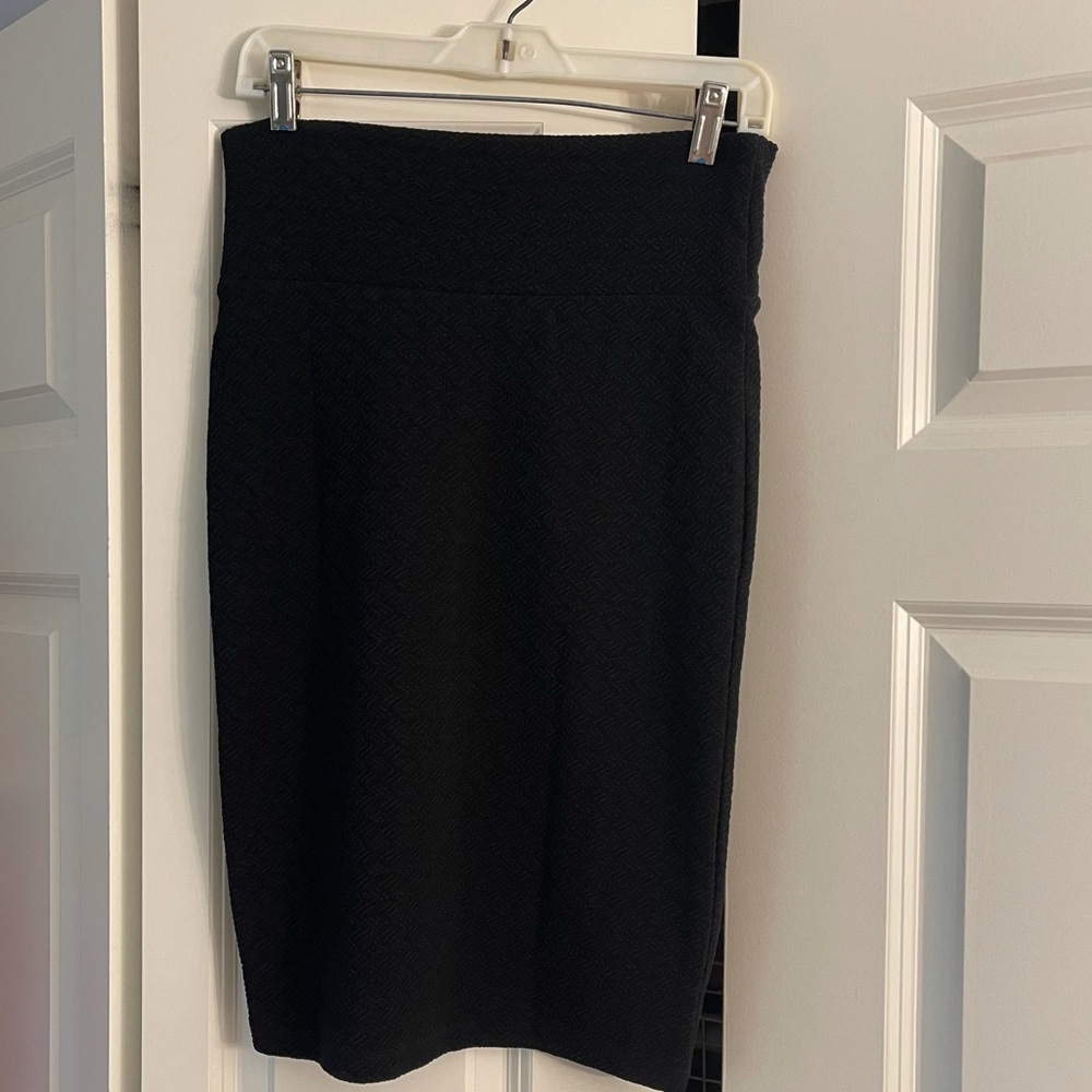 Black LulaRoe midi skirt